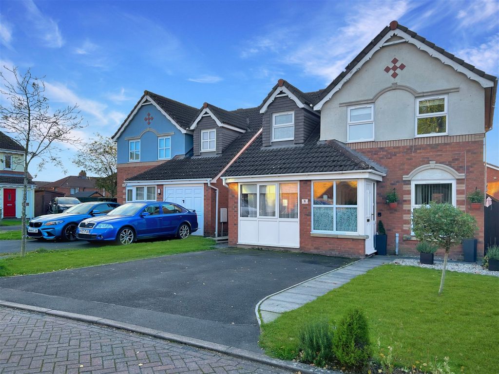 3 bed detached house for sale in Finch Close, Carlisle CA1, £230,000