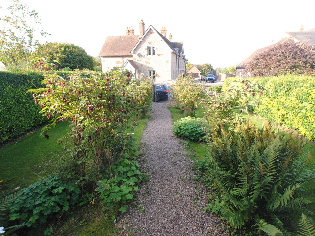 3 bed terraced house for sale in High Street, Clive SY4, £200,000