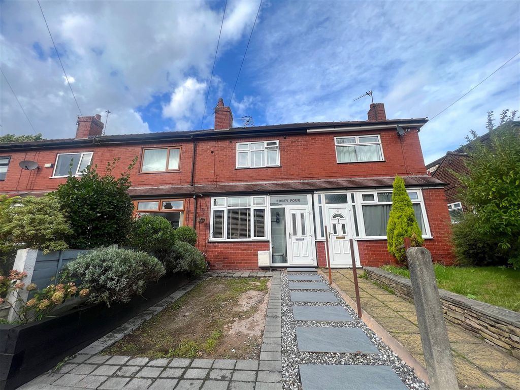 2 bed terraced house for sale in Broadstone Hall Road South, Stockport SK5, £220,000