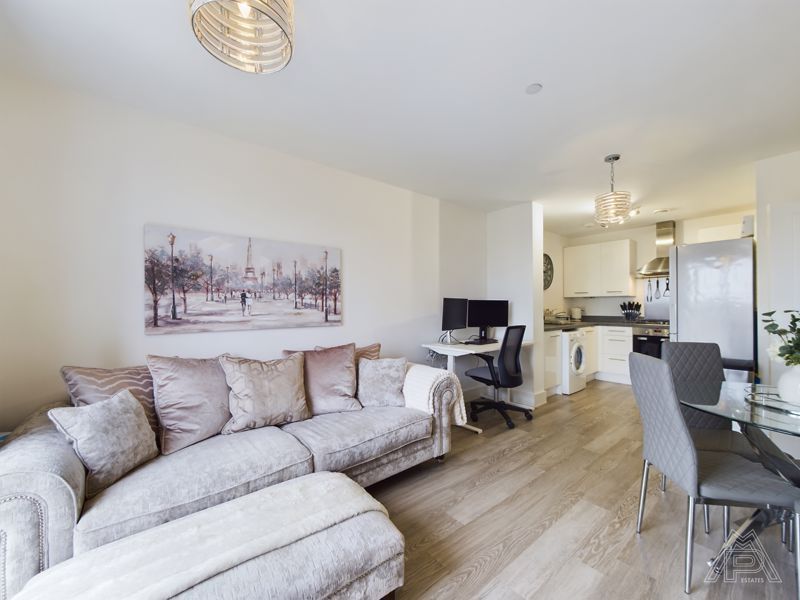 1 bed flat for sale in Windstar Drive, South Ockendon RM15, £230,000