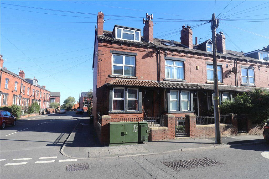 4 bed end terrace house for sale in Tempest Road, Leeds, West Yorkshire LS11, £115,000
