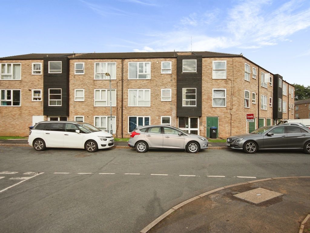 1 bed flat for sale in Barton Crescent, Leamington Spa CV31, £110,000