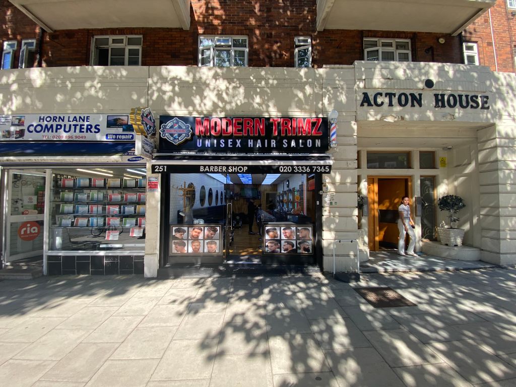 Retail premises for sale in Horn Ln, London W3, £250,000
