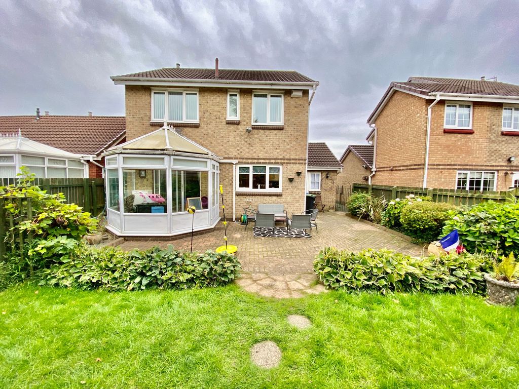 3 bed detached house for sale in Westmorland Way, Newton Aycliffe DL5, £210,000