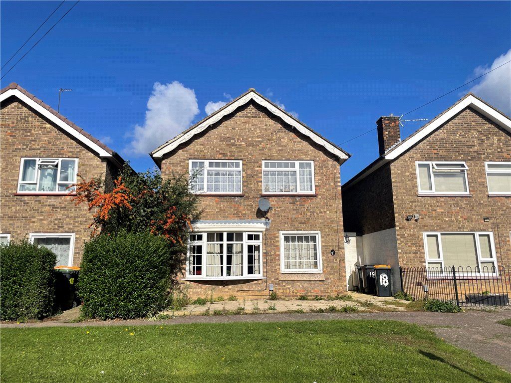 3 bed detached house for sale in Meadway, Bedford, Bedfordshire MK41, £260,000