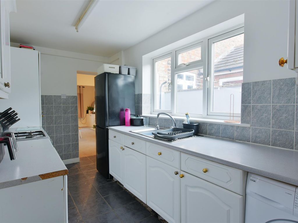 2 bed terraced house for sale in Carleton Street, York YO26, £225,000