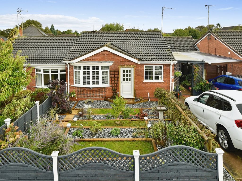 2 bed semi-detached bungalow for sale in Kimberley Drive, Uttoxeter ST14, £185,000
