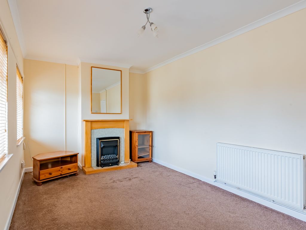 2 bed flat for sale in Risdale Road, Bristol BS3, £225,000