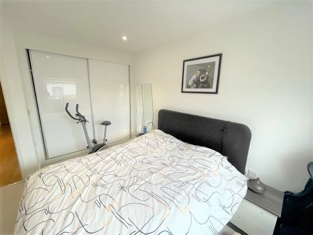 1 bed flat for sale in Caulfield Gardens, Pinner HA5, £300,000