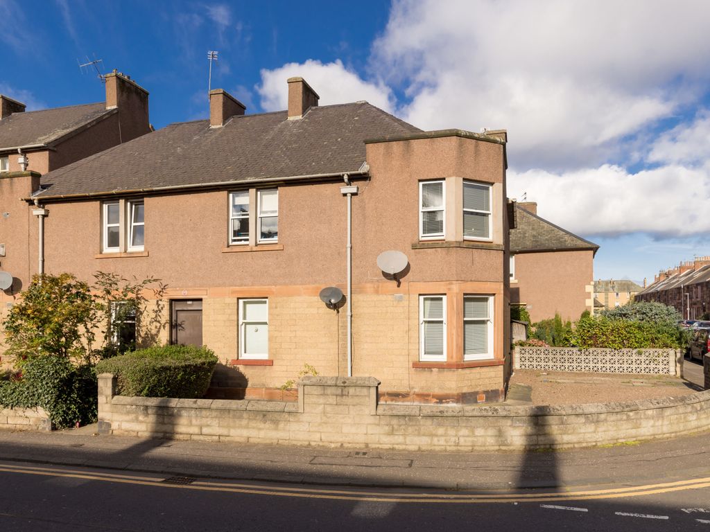 2 bed flat for sale in 99c, Inveresk Road, Musselburgh EH21, £160,000