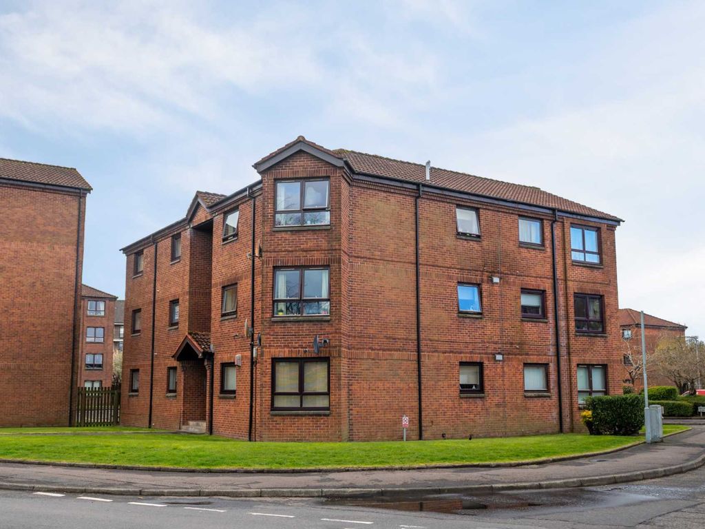 1 bed flat for sale in Mclean Place, Paisley PA3, £59,995
