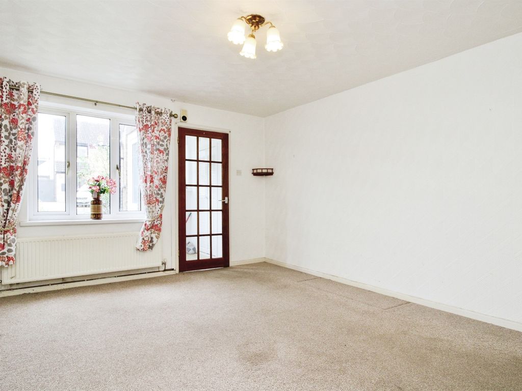 2 bed semi-detached house for sale in Fulmar Close, Penarth CF64, £225,000