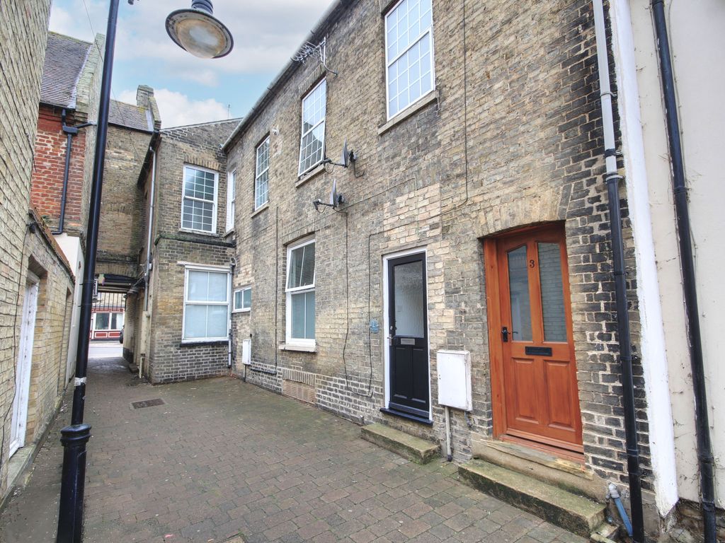 2 bed maisonette for sale in Cow & Hare Passage, St. Ives PE27, £175,000