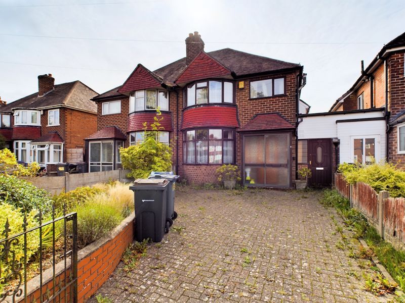 3 bed semi-detached house for sale in Quinton Road West, Quinton, Birmingham B32, £220,000