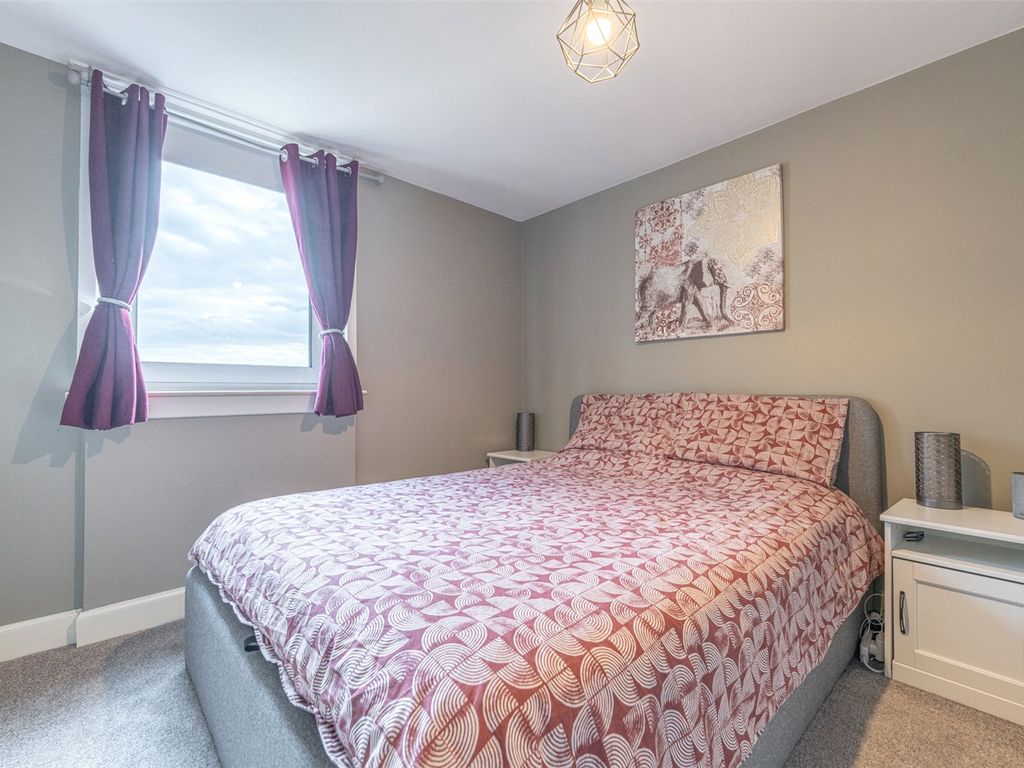 3 bed maisonette for sale in Fair A Far, Edinburgh EH4, £225,000