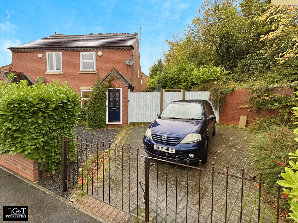 2 bed semi-detached house for sale in Steppingstone Street, Dudley DY1, £185,000