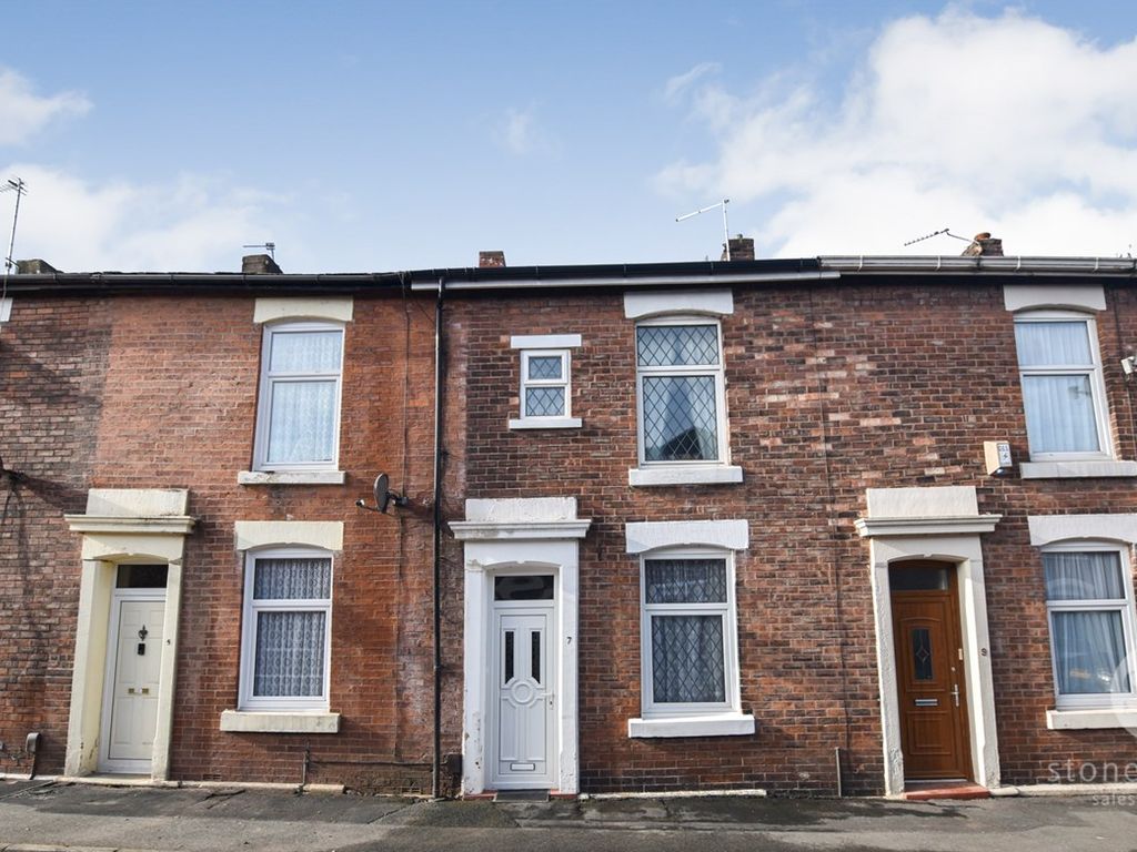 3 bed terraced house for sale in Sutton Street, Blackburn BB2, £115,000