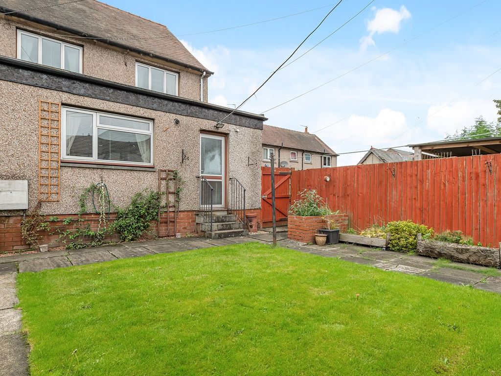 3 bed end terrace house for sale in Carronshore Road, Carron, Falkirk FK2, £125,000