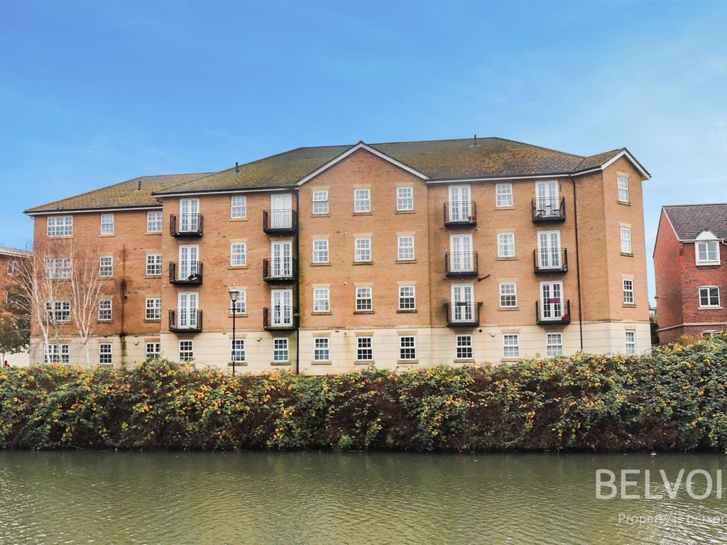 2 bed flat for sale in Johnson Court, Northampton NN4, £157,500