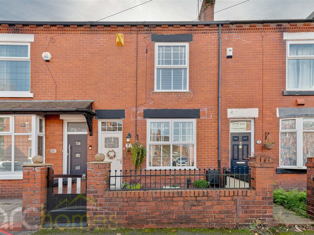 2 bed property for sale in Beech Street, Atherton, Manchester M46, £160,000