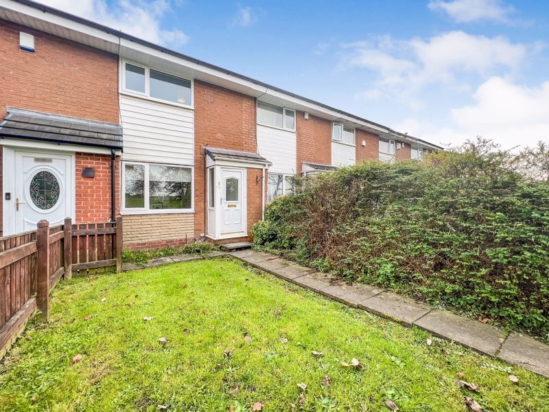 2 bed mews house for sale in Hatherleigh Walk, Bolton BL2, £159,995