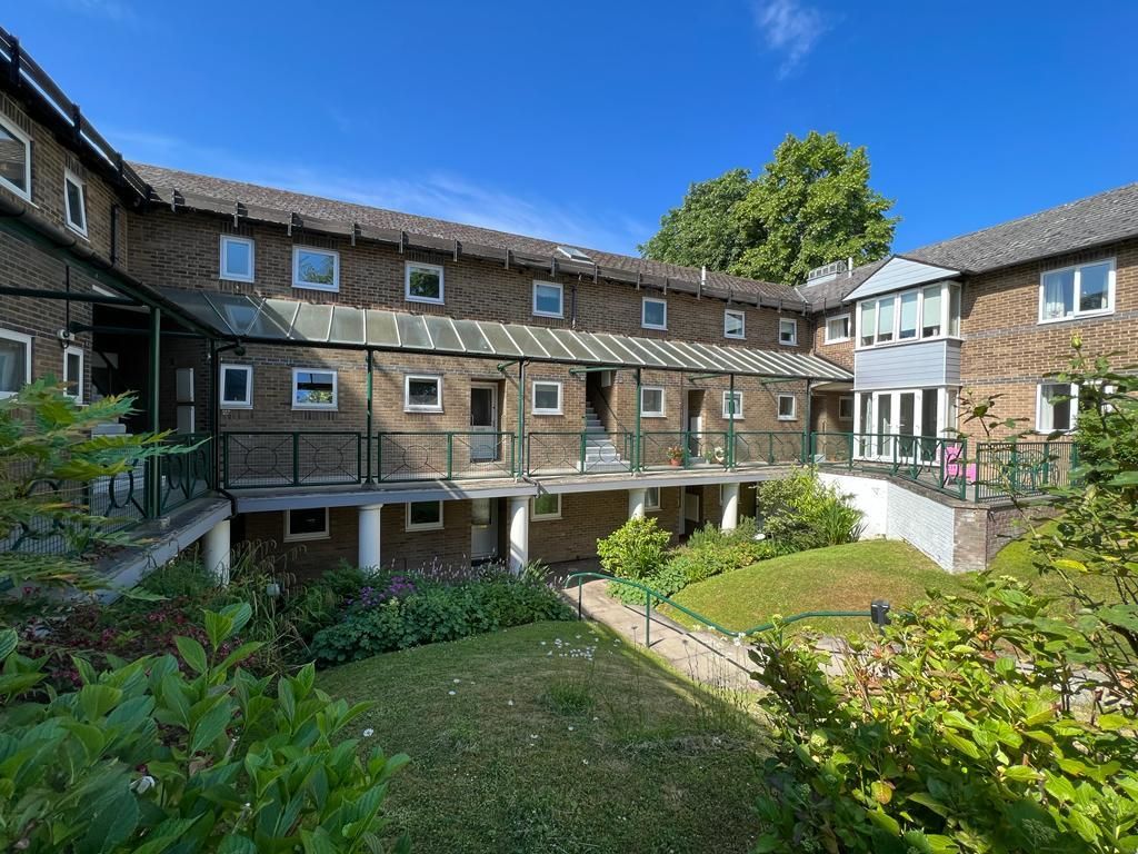 1 bed flat for sale in Melbourne Avenue, Sheffield S10, £139,000