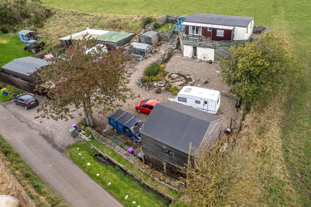 Land for sale in Aberlemno, Aberlemno, Angus DD8, £95,000