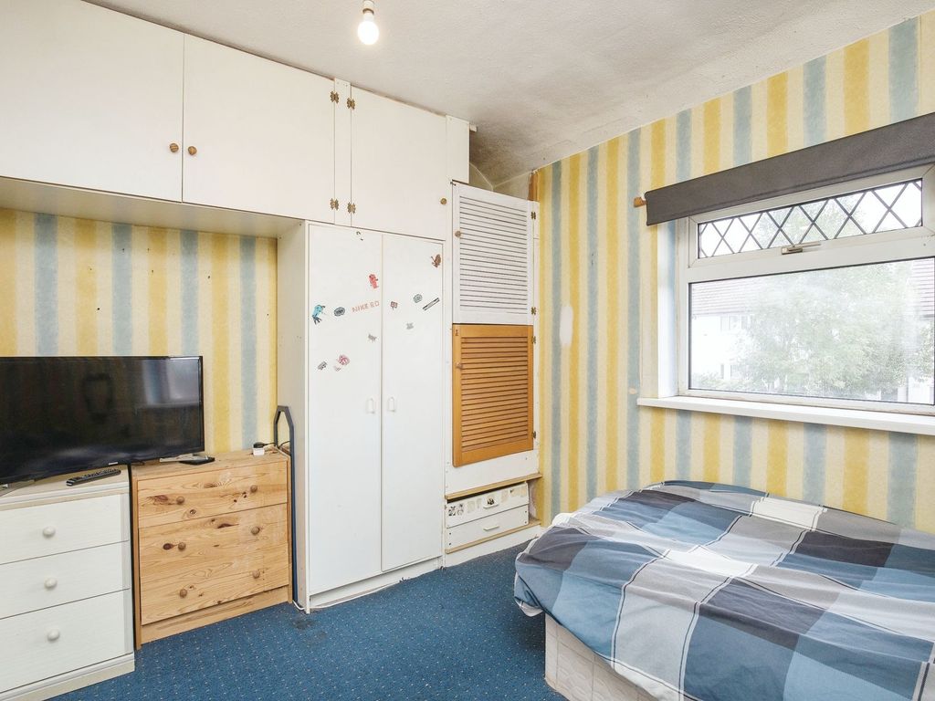 4 bed end terrace house for sale in Heol Merlin, Llanishen CF14, £300,000