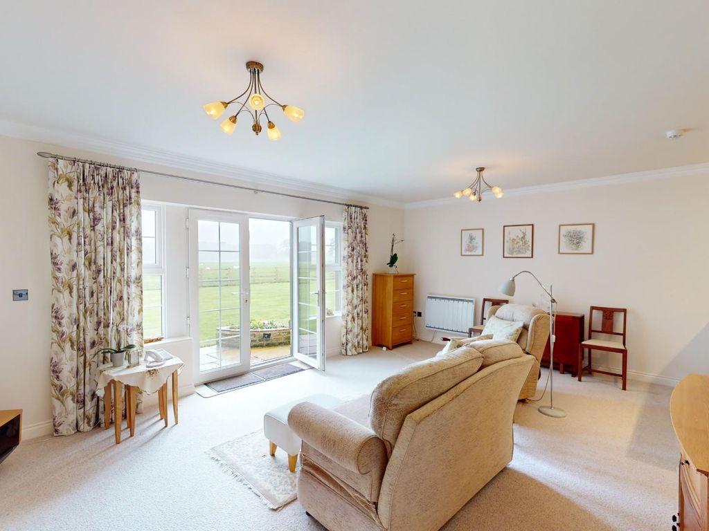 1 bed flat for sale in West Street, Gargrave, Skipton BD23, £235,000
