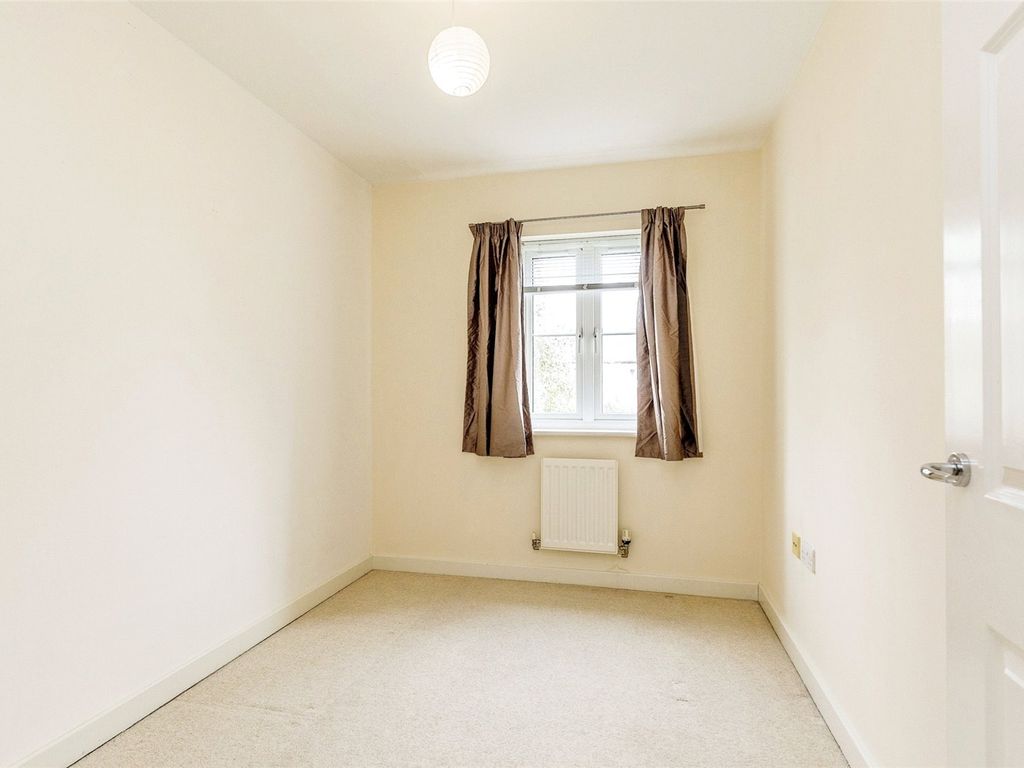 2 bed flat for sale in Eastcliff, Portishead, Bristol, Somerset BS20, £260,000