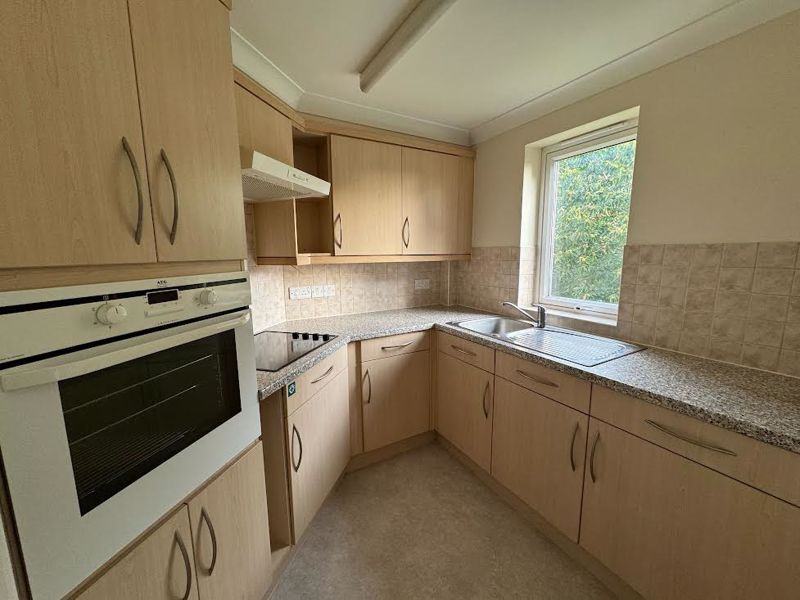 1 bed property for sale in Chester Road, Holmes Chapel, Crewe CW4, £110,000
