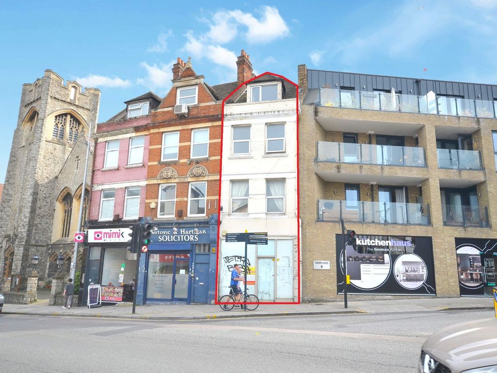 Retail premises for sale in High Street, London W3, £625,000
