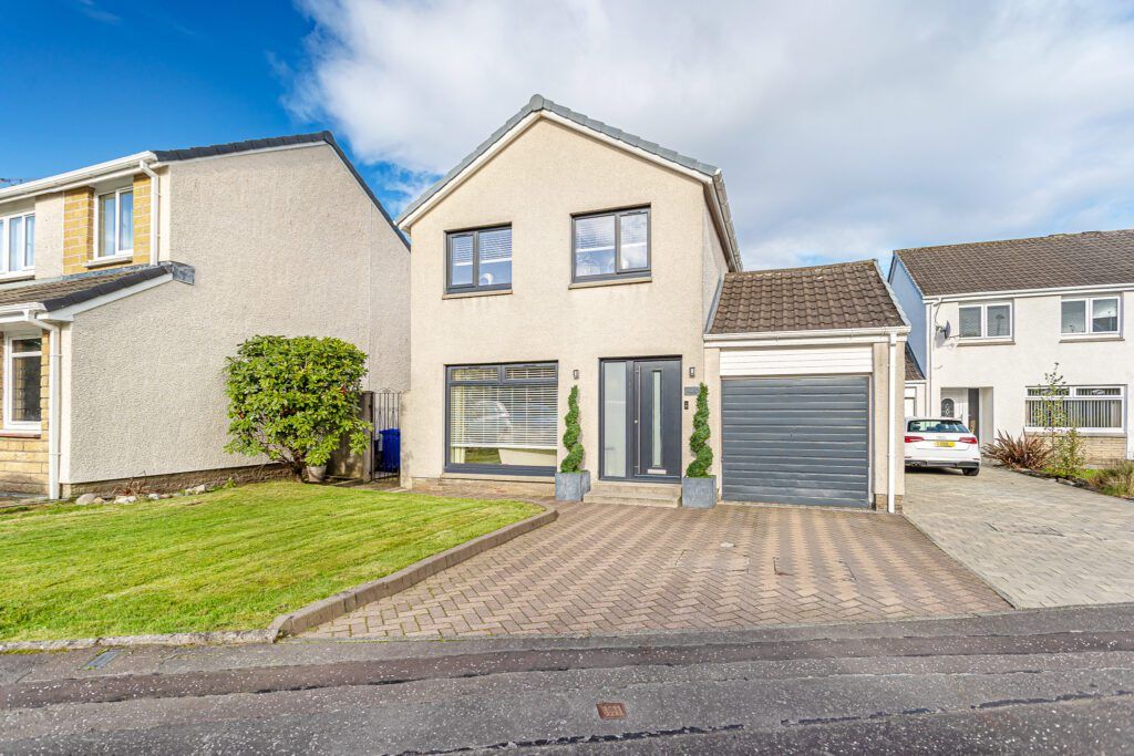 3 bed detached house for sale in Gillies Drive, Stirling FK7, £245,000