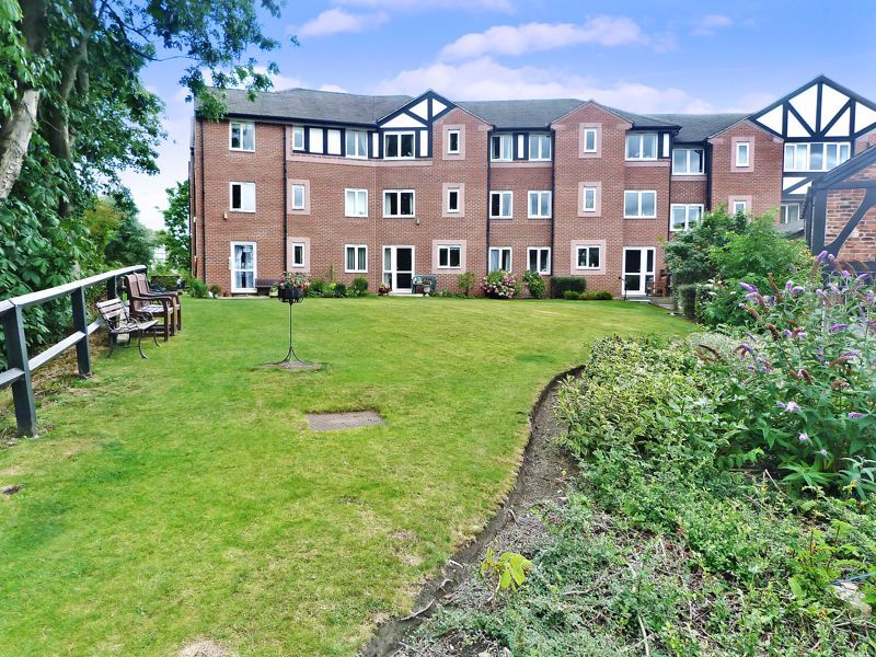 2 bed flat for sale in Weaver Court, Northwich CW9, £89,950