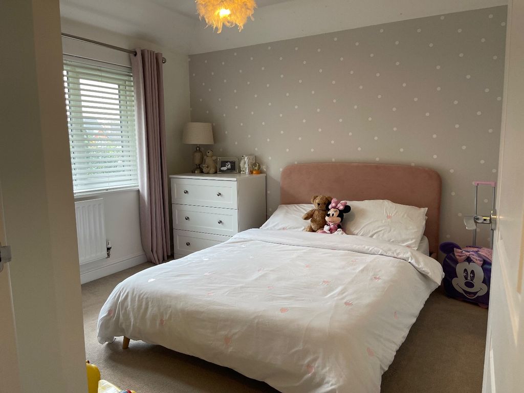4 bed detached house for sale in Alltwen, Pontardawe, Swansea, West Glamorgan SA8, £335,000