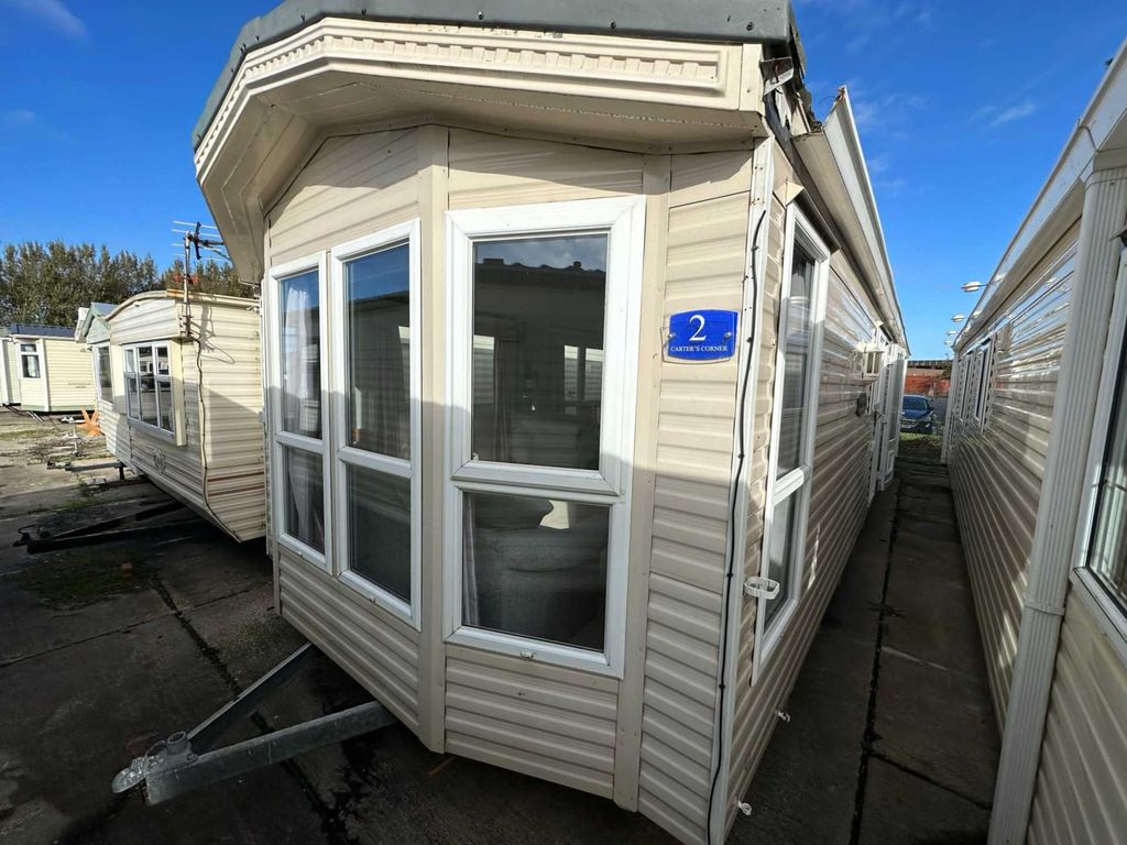 Mobile/park home for sale in Halkyn Street, Holywell CH8, £13,990
