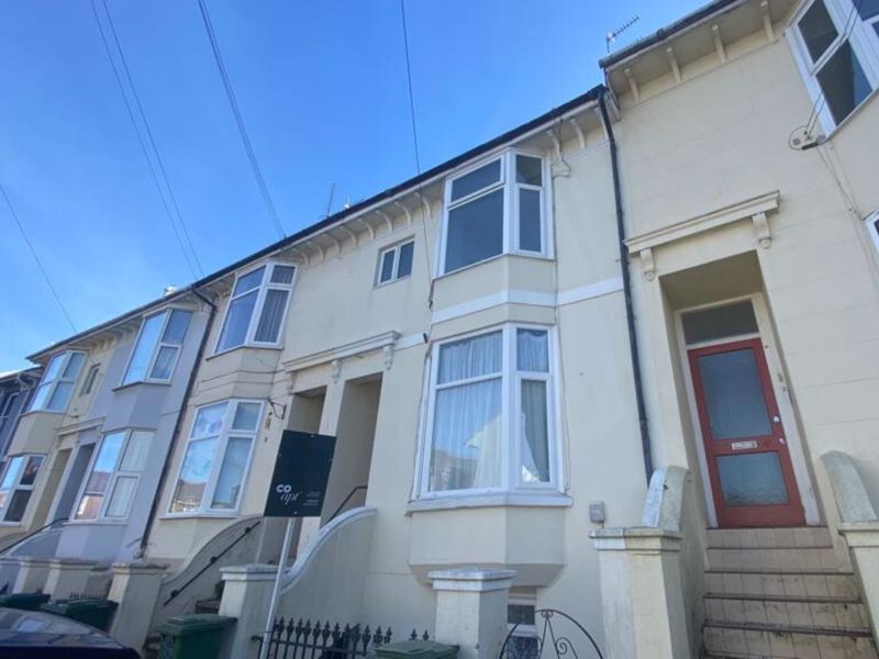 1 bed flat for sale in Hastings Road, Brighton BN2, £200,000