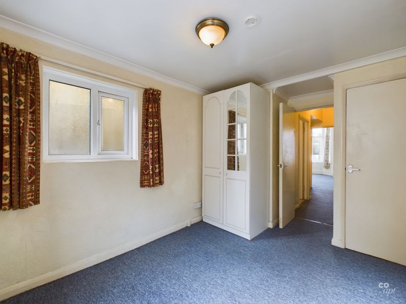 1 bed flat for sale in Hastings Road, Brighton BN2, £200,000