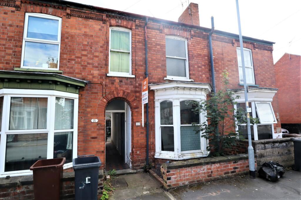 2 bed terraced house for sale in Kirkby Street, Lincoln LN5, £95,000