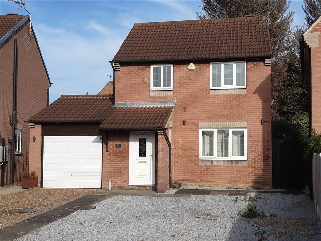 3 bed detached house for sale in St. Marys Drive, Dunsville, Doncaster DN7, £135,000