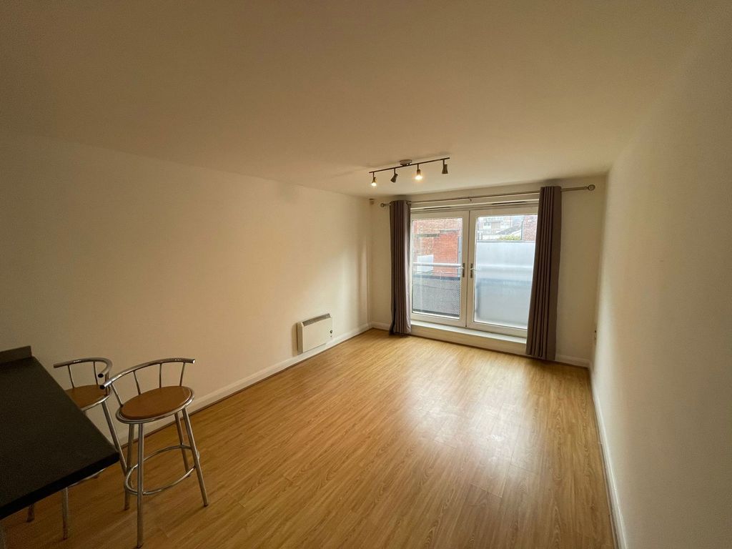 2 bed flat for sale in Egerton Street, Chester CH1, £115,000