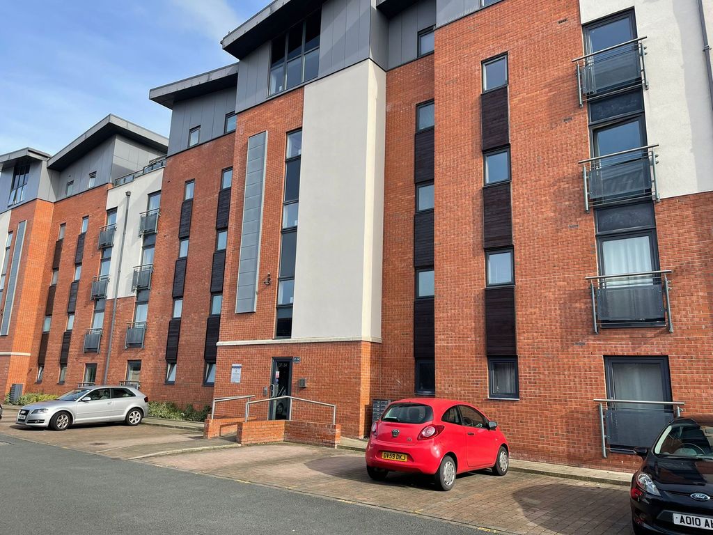 2 bed flat for sale in Egerton Street, Chester CH1, £115,000