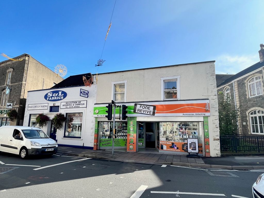 Retail premises for sale in The Triangle, Clevedon BS21, £240,000