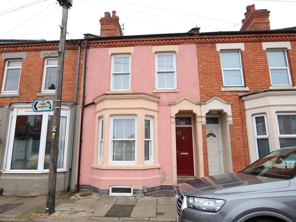 3 bed property for sale in Adnitt Road, Abington, Northampton NN1, £247,000
