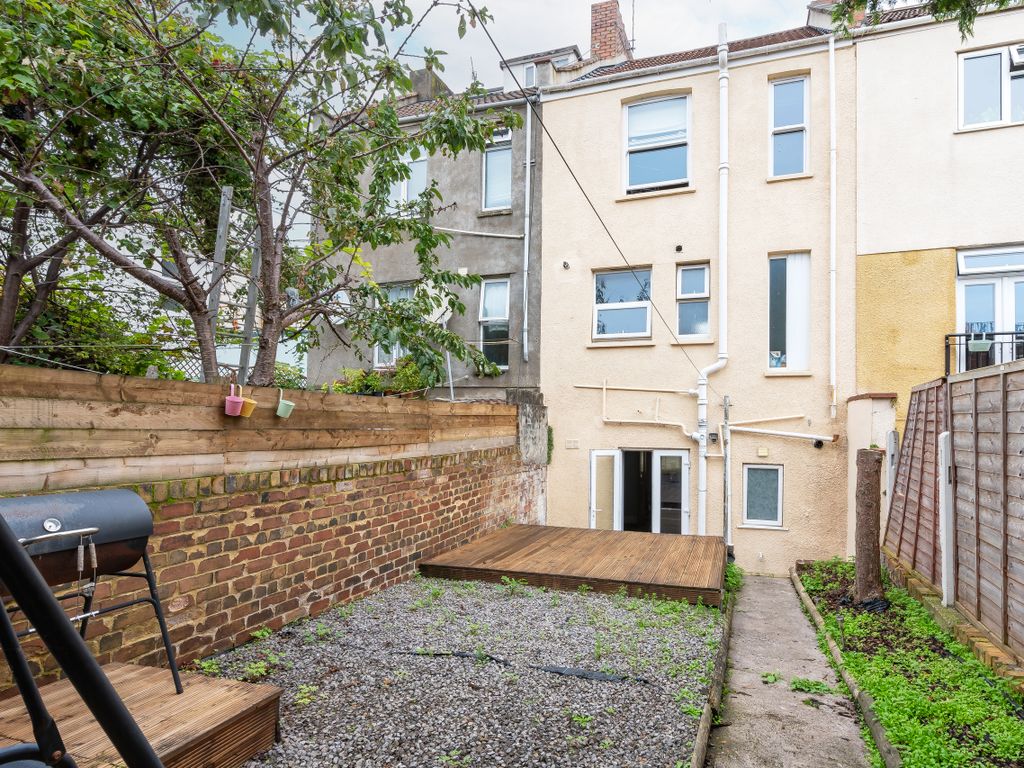 1 bed flat for sale in Warden Road, Southville, Bristol BS3, £230,000