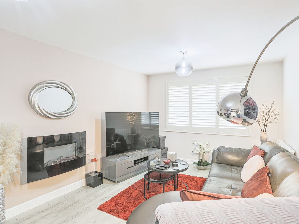 2 bed flat for sale in Piccadilly, York YO1, £280,000