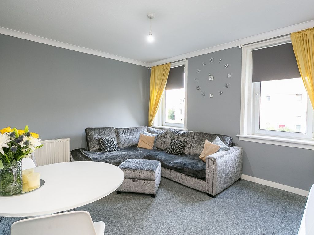 2 bed flat for sale in Craigentinny Road, Craigentinny, Edinburgh EH7, £155,000