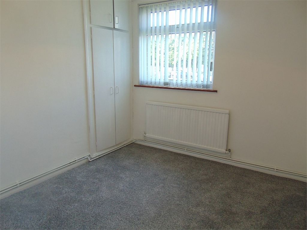 2 bed flat for sale in Anne Close, Burnley, Lancashire BB10, £72,500