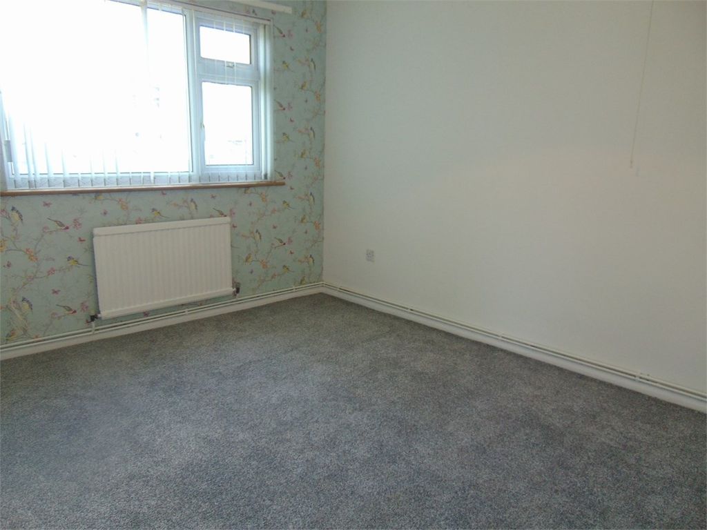 2 bed flat for sale in Anne Close, Burnley, Lancashire BB10, £72,500