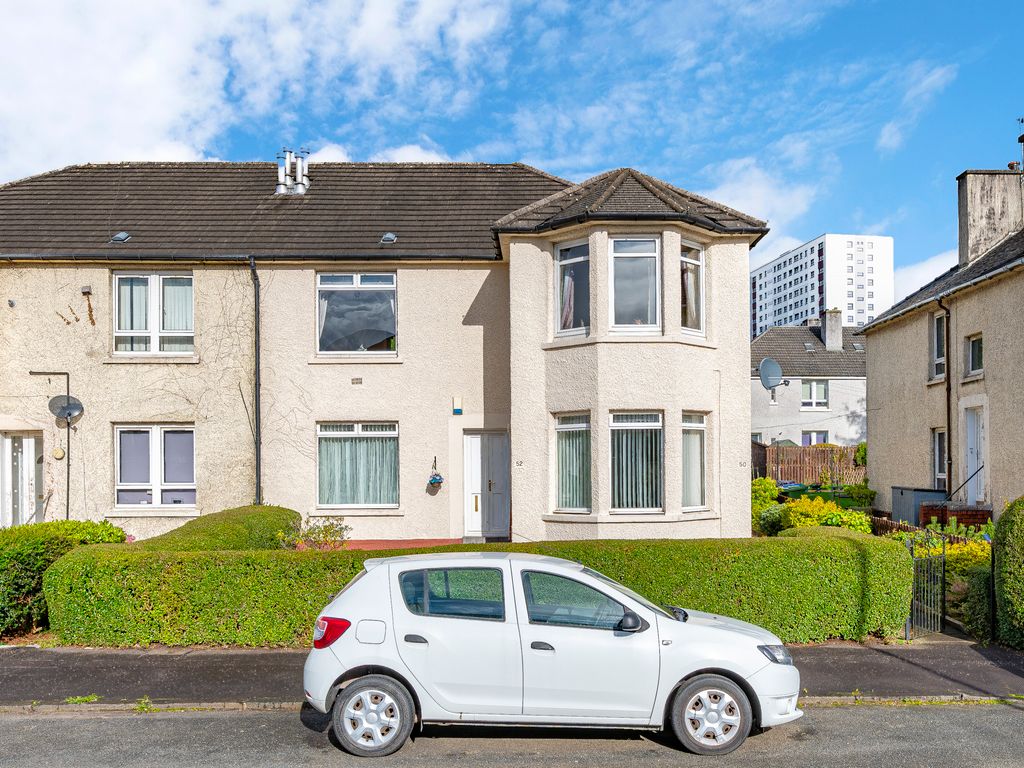 3 bed flat for sale in Westwood Road, Glasgow G43, £125,000